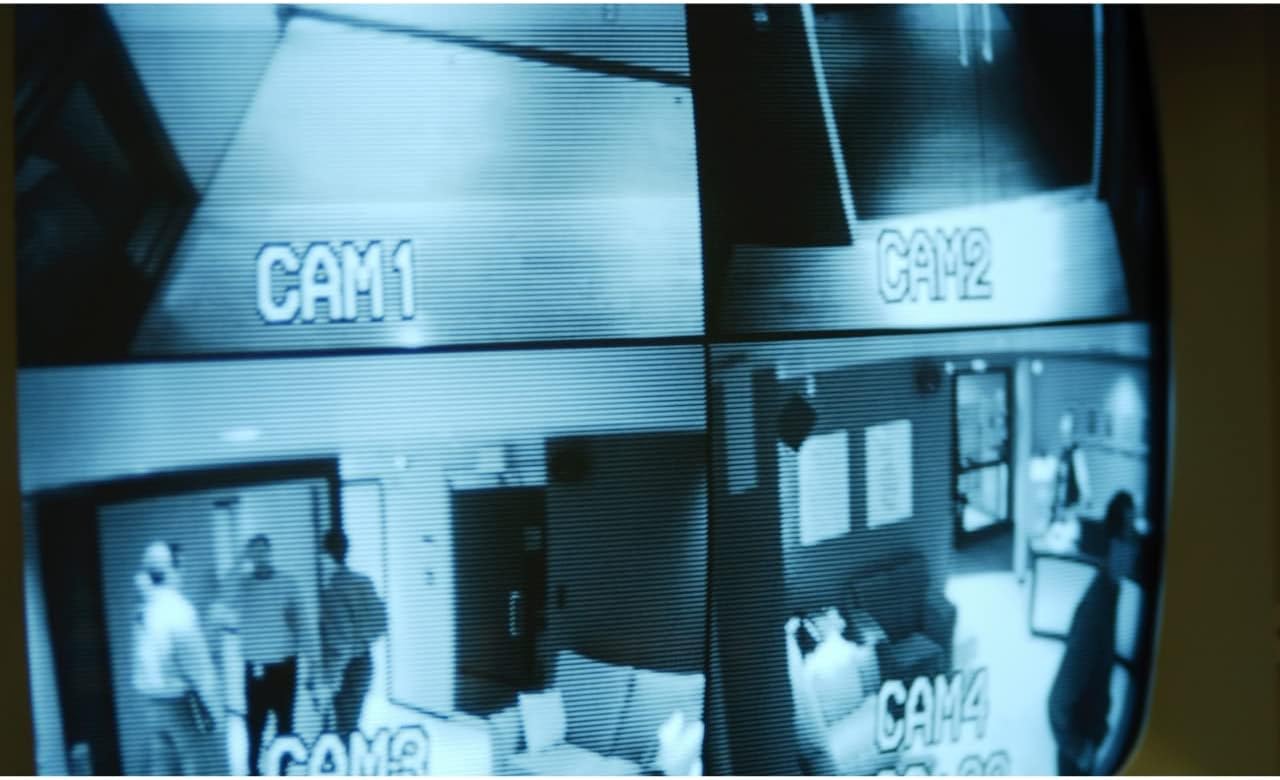 Axis Q8752-E PTZ camera review,Axis Q8752-E thermal camera pros cons,Axis bispectral PTZ camera worth buying,Axis Q8752-E vs other PTZ cameras,should I buy Axis Q8752-E,best bispectral PTZ camera for outdoor security unboxing and complete package contents