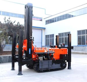 Image 1 of compact borehole drilling equipment