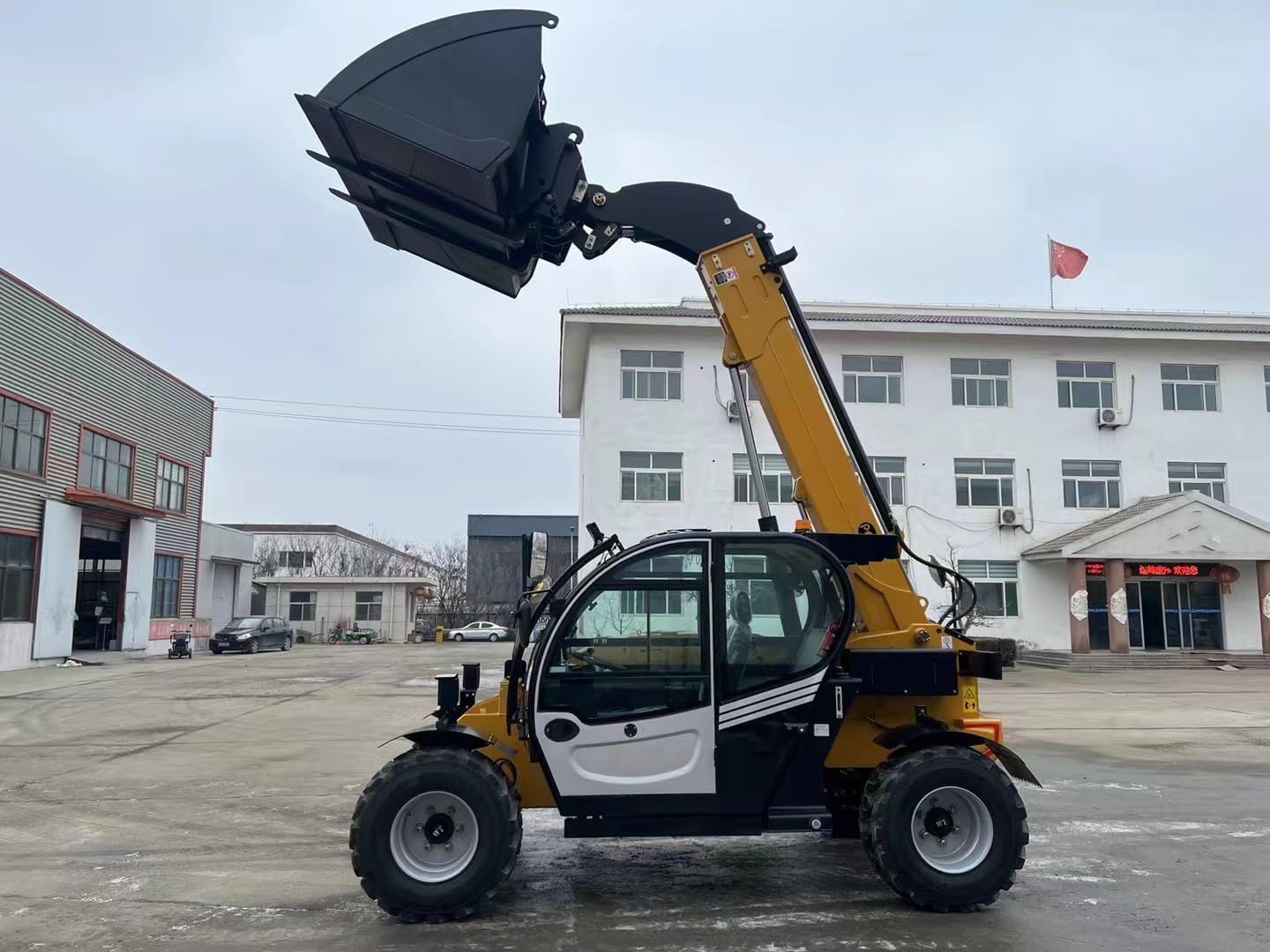 Step-by-step guide for telehandler telescopic lift truck review,best telehandler for construction,telehandler vs forklift,should I buy a telehandler,telehandler pros cons,telehandler for agriculture worth buying - complete tutorial